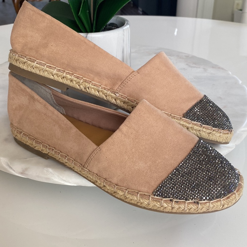 😍KENDALL & KYLIE Tan Suede Espadrille Flat w/ Metallic Toe 9!